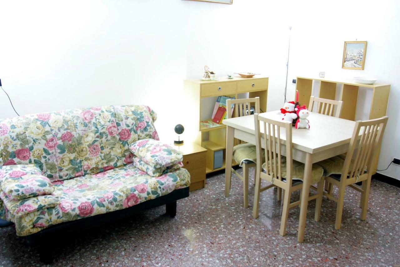 Relax E Mare Villa Savona Bagian luar foto